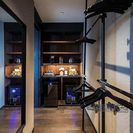 Walton Suites Sukhumvit Bangkok Exterior photo