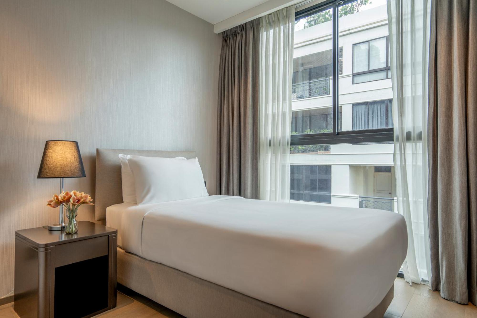 Walton Suites Sukhumvit Bangkok Exterior photo